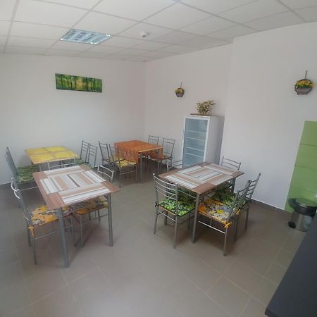 חונדוארה Camere De Inchiriat Carpati מראה חיצוני תמונה